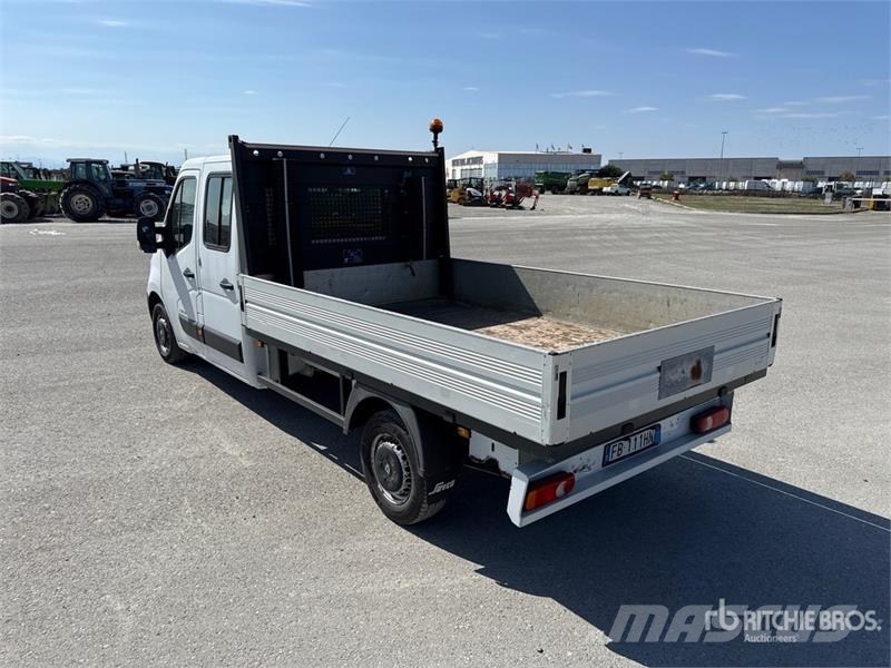 Renault Master Вантажівки-платформи/бокове розвантаження