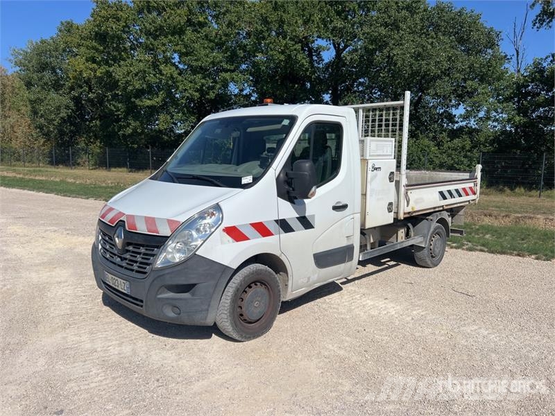 Renault Master 덤프 트럭