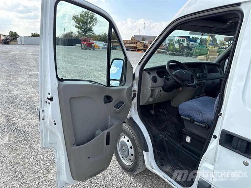 Renault Master مركبات الأغراض العامة