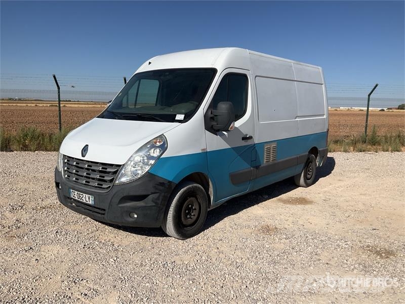 Renault Master Box trucks