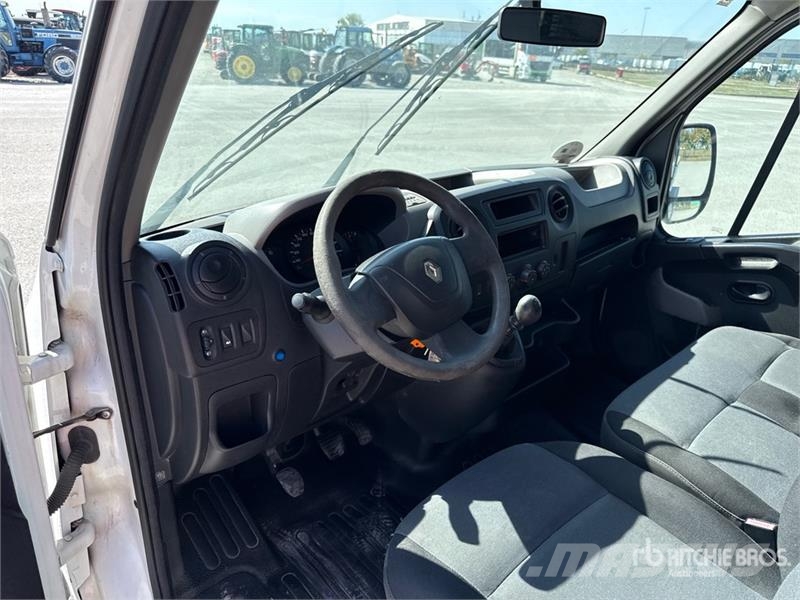 Renault Master Вантажівки-платформи/бокове розвантаження