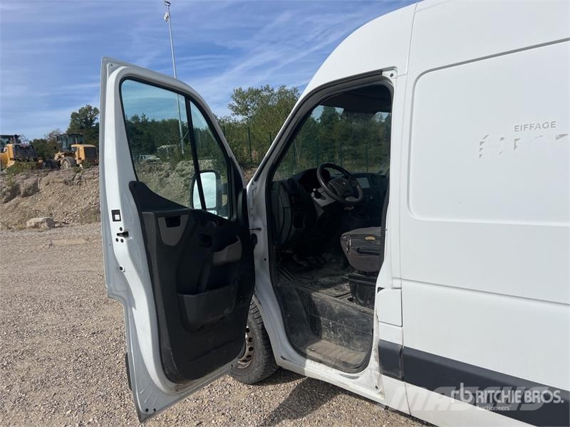 Renault Master Κλούβες με συρόμενες πόρτες