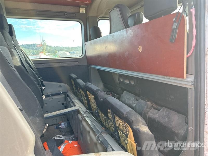 Renault Master 廂式貨物運輸車