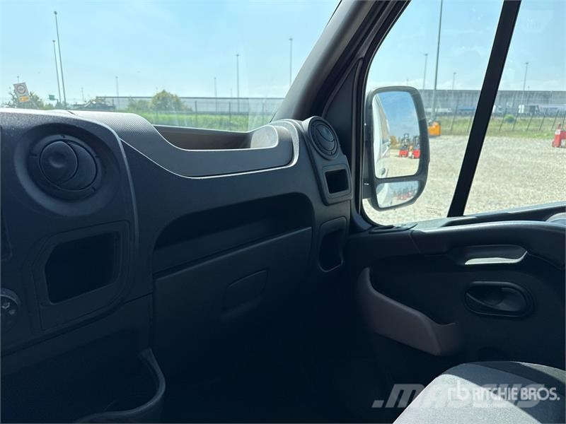 Renault Master 125DCI Cargo Van Dodávky
