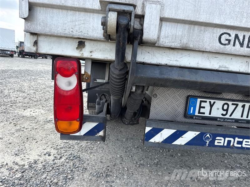 Renault Master 150dCi Van Truck Dobozos teherautók