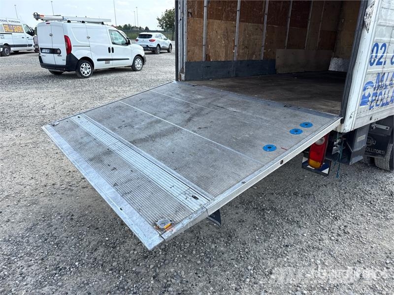 Renault Master 150dCi Van Truck Dobozos teherautók