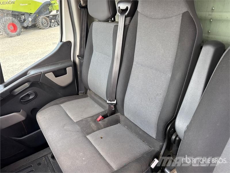 Renault Master 150dCi Van Truck Dobozos teherautók