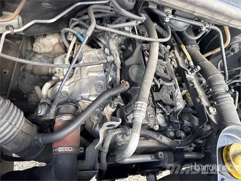 Renault Master 150dCi Van Truck Dobozos teherautók