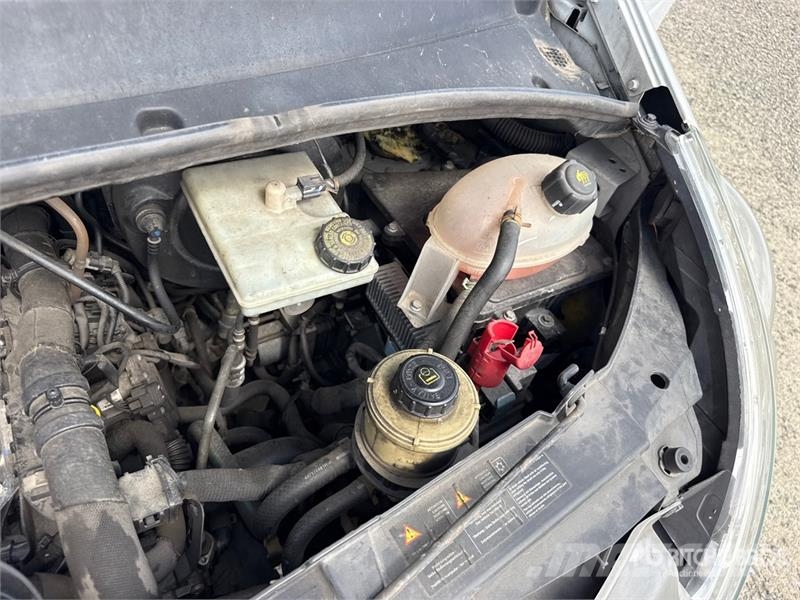 Renault Master 150dCi Van Truck Dobozos teherautók