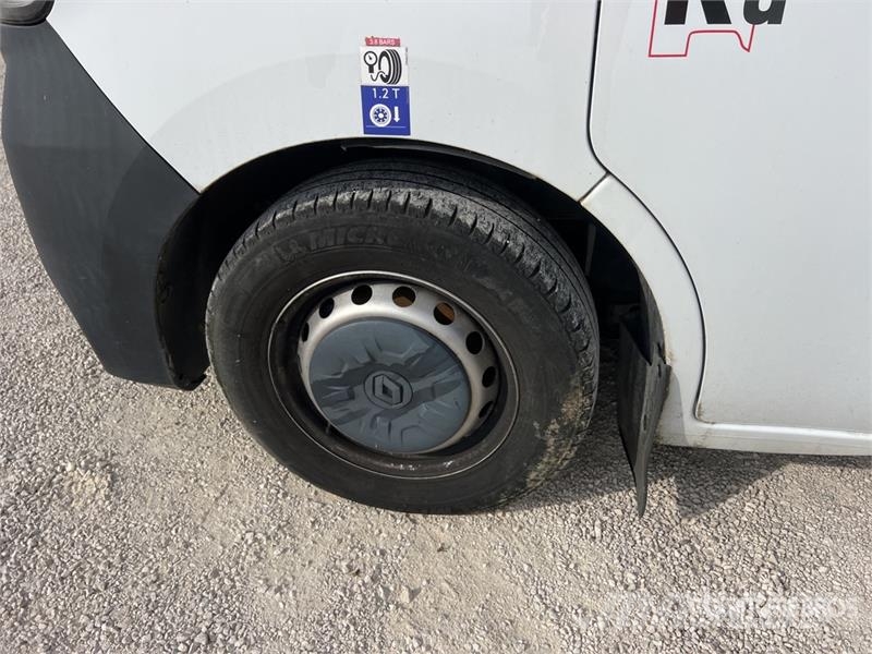 Renault Master Camion Nacelle Bucket Truck (Inoperable) LKW-Arbeitsbühnen