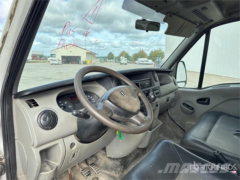 Renault Master dCi 100 4x2 Camion Benne Dump Truck Pašizgāzējs