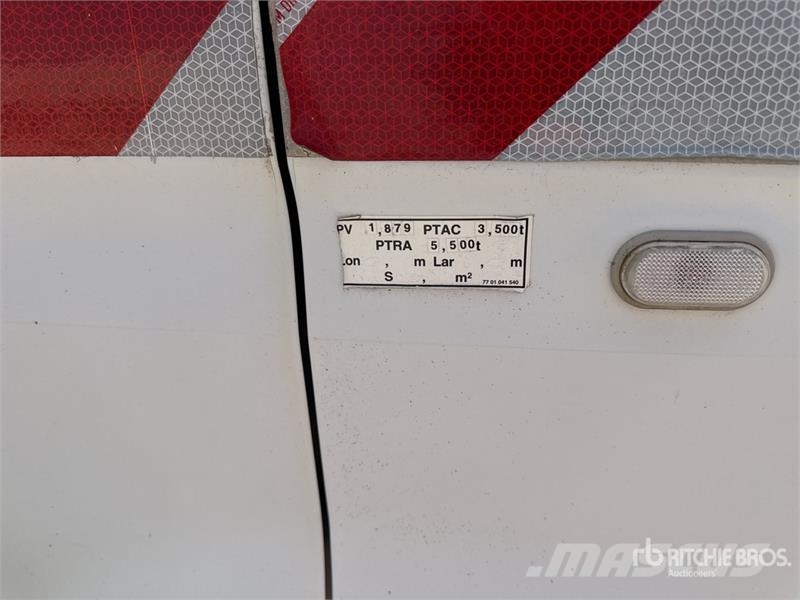 Renault Master dCi 120 Vehicule Utilitaire Cargo Van (Inop Furgonetas /Furgón