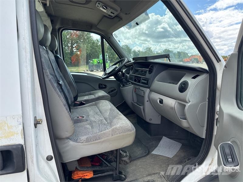 Renault Master dCi 120 Vehicule Utilitaire Cargo Van (Inop Furgonetas /Furgón
