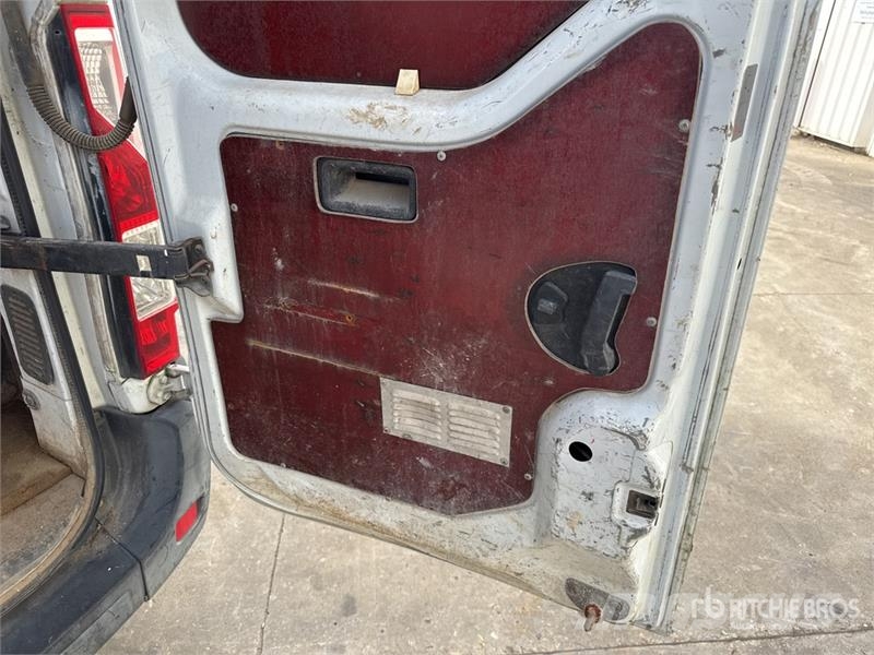 Renault Master dCi 125 Vehicule Utilitaire Cargo Van Furgonetas /Furgón