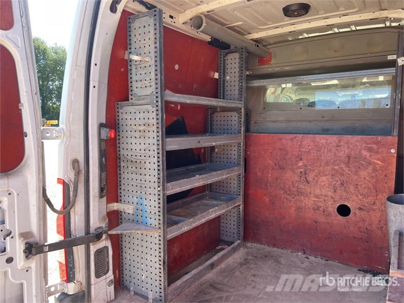 Renault Master dCi 125 Vehicule Utilitaire Cargo Van Furgonetas /Furgón