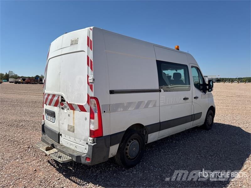 Renault Master dCi 125 Vehicule Utilitaire Cargo Van (Inop Furgonetas /Furgón