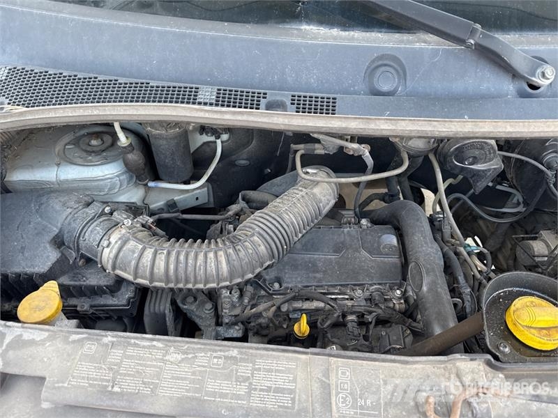 Renault Master dCi 125 Vehicule Utilitaire Cargo Van Furgonetas /Furgón