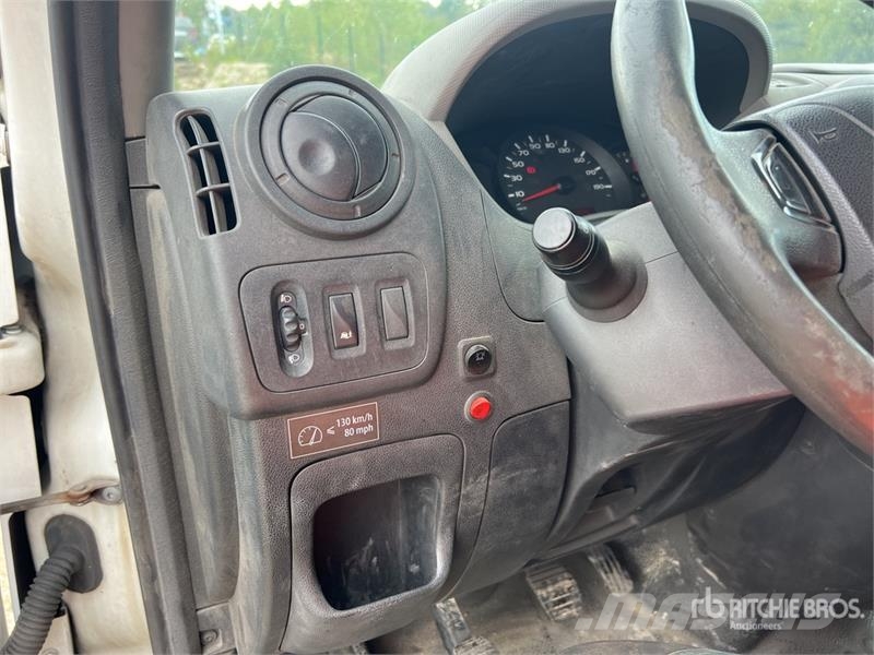 Renault Master dCi 125 4x2 Extended Cab Camion Benne Dump Camiones bañeras basculantes o volquetes