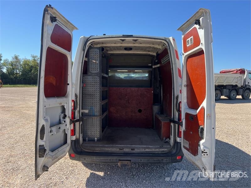 Renault Master dCi 125 Vehicule Utilitaire Cargo Van Furgonetas /Furgón