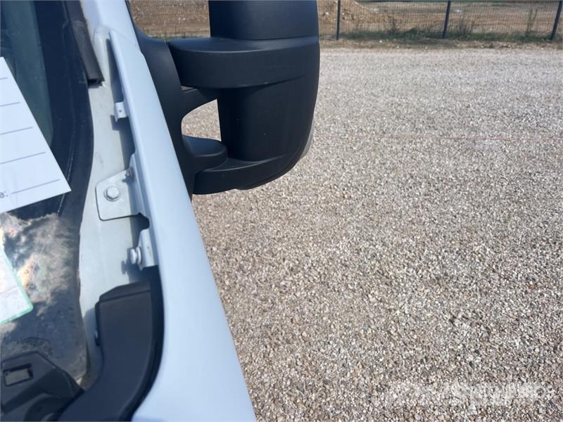 Renault Master DCI 125 Vehicule Utilitaire Cargo Van Furgões