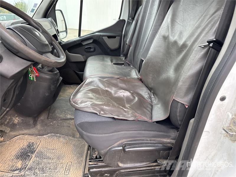 Renault Master dCi 125 Vehicule Utilitaire Cargo Van Furgonetas /Furgón
