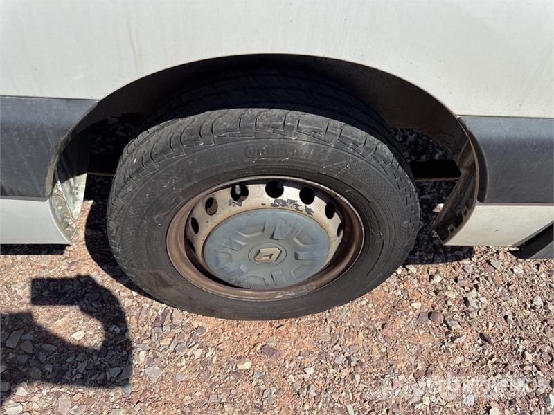 Renault Master dCi 125 Vehicule Utilitaire Cargo Van (Inop Furgonetas /Furgón