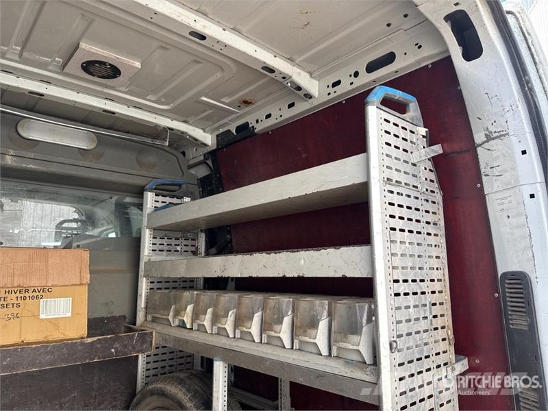 Renault Master dCi 125 Vehicule Utilitaire Cargo Van Furgonetas /Furgón