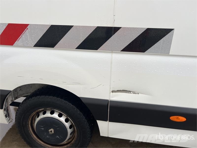 Renault Master DCi 125 Vehicule Utilitaire Cargo Van Pakettiautot