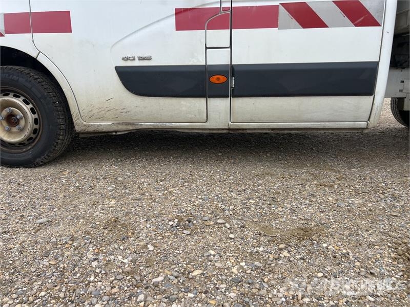 Renault Master dCi 125 4x2 Extended Cab Camion Benne Dump Camiones bañeras basculantes o volquetes