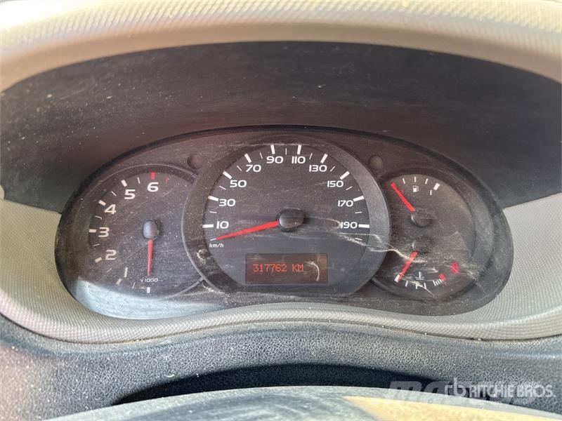 Renault Master dCi 125 Vehicule Utilitaire Cargo Van Panel vans