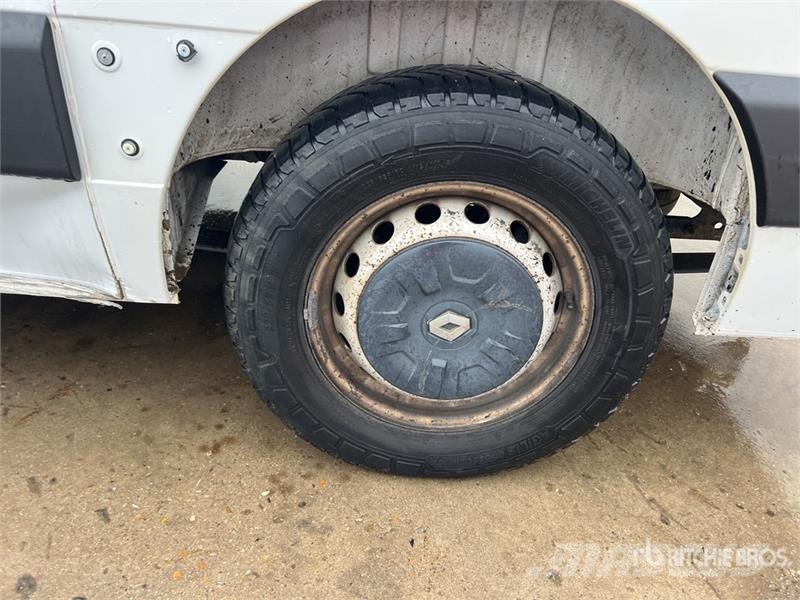 Renault Master DCi 125 Vehicule Utilitaire Cargo Van Pakettiautot