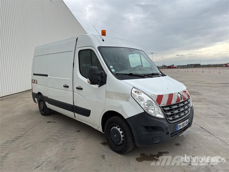 Renault Master dCi 125 Vehicule Utilitaire Cargo Van Transporterek
