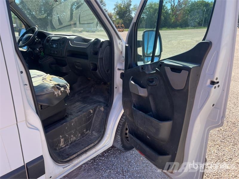 Renault Master dCi 125 Vehicule Utilitaire Cargo Van Furgonetas /Furgón