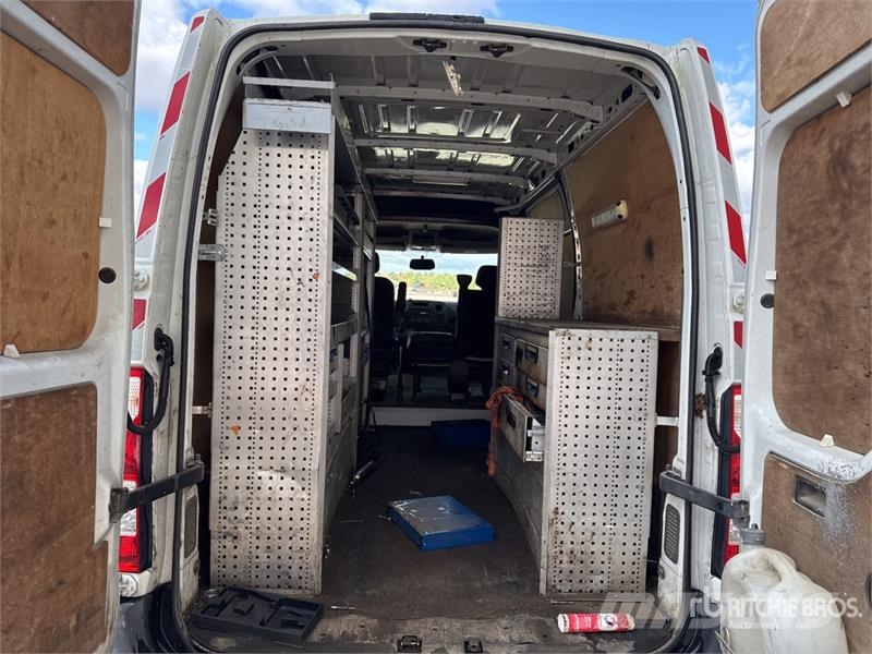 Renault Master dCi 125 Vehicule Utilitaire Cargo Van Furgonetas /Furgón