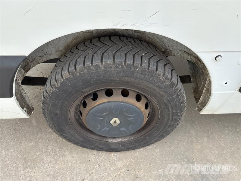 Renault Master dCi 125 Vehicule Utilitaire Cargo Van Pakettiautot