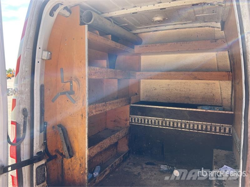 Renault Master dCi 125 Vehicule Utilitaire Cargo Van Furgonetas /Furgón