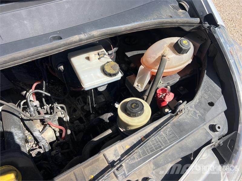 Renault Master DCI 125 Vehicule Utilitaire Cargo Van Furgões