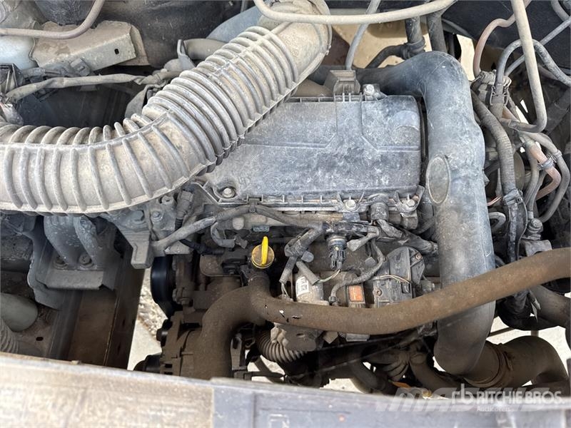 Renault Master dCi 125 Vehicule Utilitaire Cargo Van Furgonetas /Furgón
