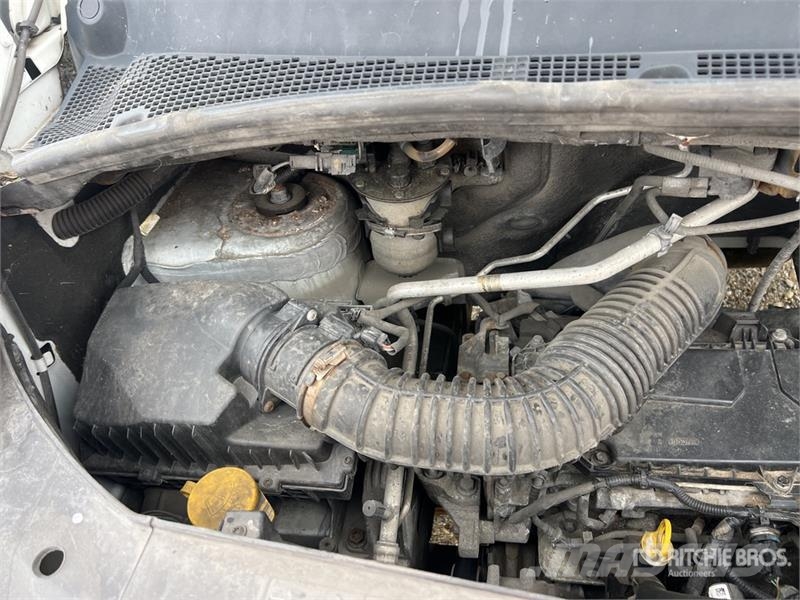 Renault Master dCi 125 4x2 Extended Cab Camion Benne Dump Camiones bañeras basculantes o volquetes