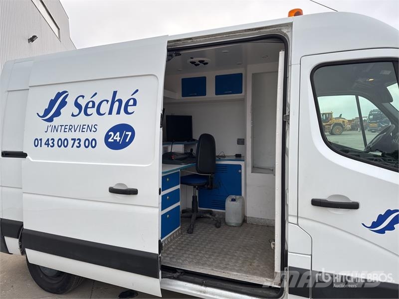 Renault Master dCi 135 Vehicule Utilitaire Cargo Van Kaubikud