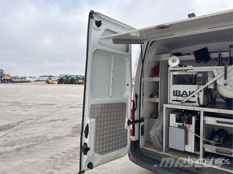 Renault Master dCi 135 Vehicule Utilitaire Cargo Van Kaubikud