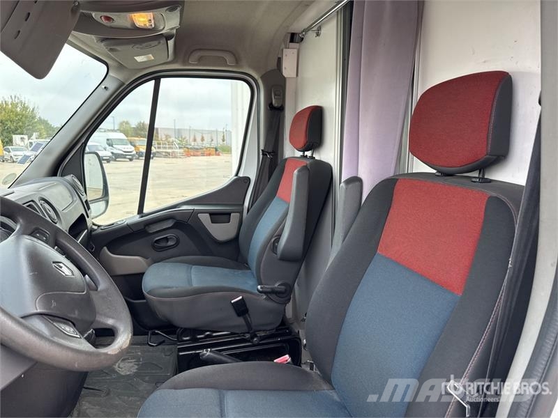 Renault Master dCi 135 Vehicule Utilitaire Cargo Van Kaubikud