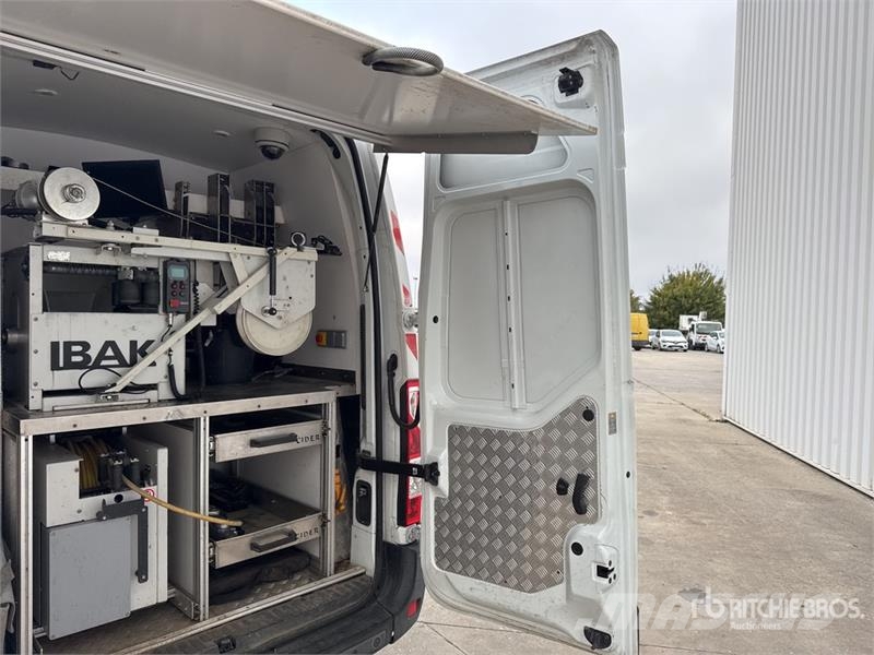 Renault Master dCi 135 Vehicule Utilitaire Cargo Van Kaubikud