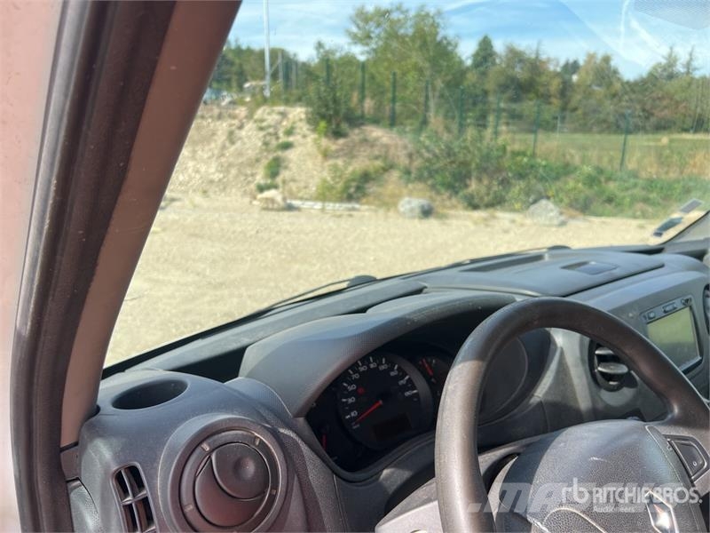 Renault Master dCi 145 Energy Vehicule Utilitaire Cargo Va Furgonetas /Furgón