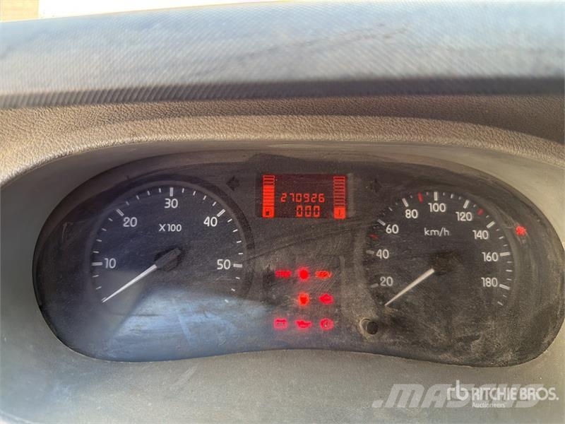 Renault Master dCi 90 4x2 Camion Benne Dump Truck شاحنات قلابة