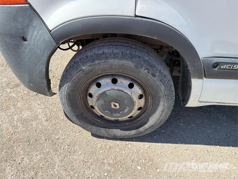 Renault Master dCi 90 4x2 Camion Benne Dump Truck شاحنات قلابة