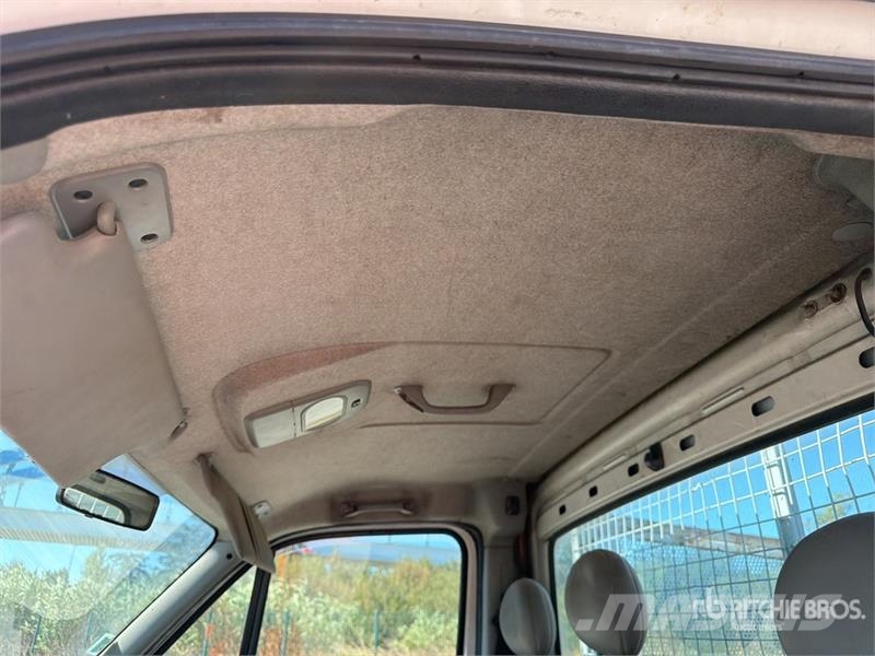 Renault Master dCi 90 4x2 Camion Benne Dump Truck شاحنات قلابة