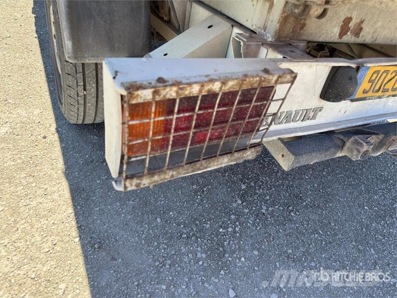 Renault Master dCi 90 4x2 Camion Benne Dump Truck شاحنات قلابة