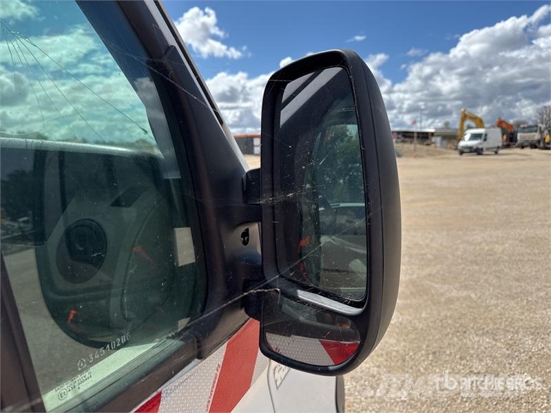 Renault Master DCI120 Vehicule Utilitaire Cargo Van (Inope شاحنة مقفلة