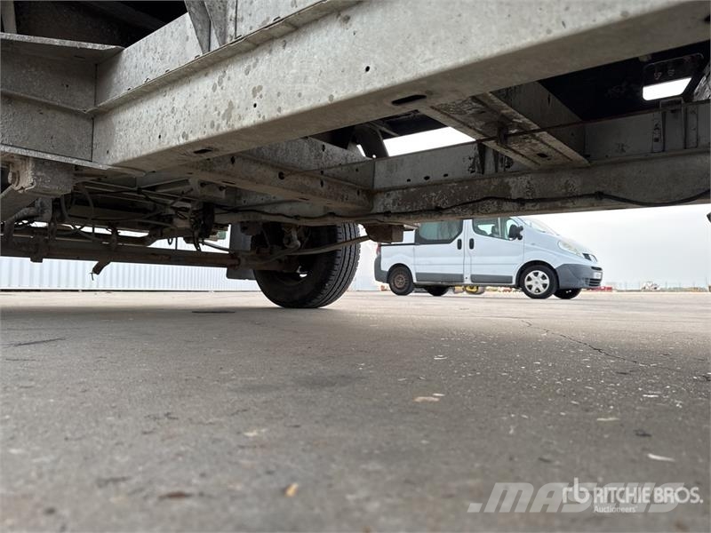 Renault Master dCi120 Camion Plateau Flatbed Truck Pritschenwagen/Pritschenwagen mit Seitenklappe